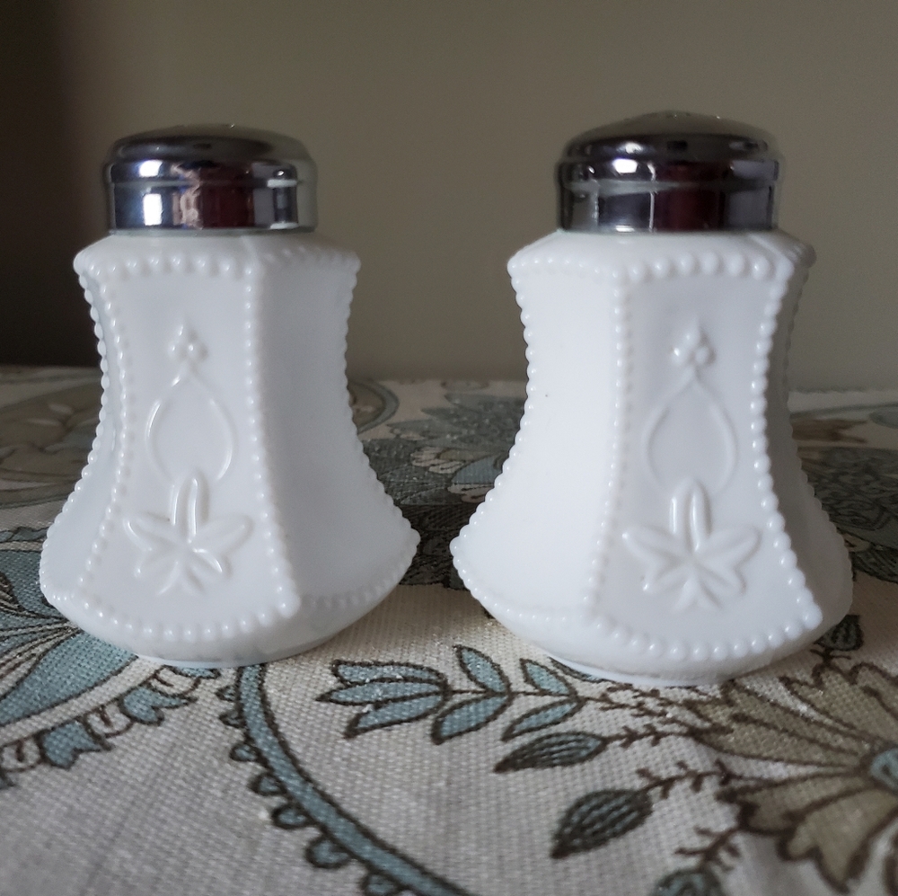 Fenton Milk Glass salt & pepper shakers